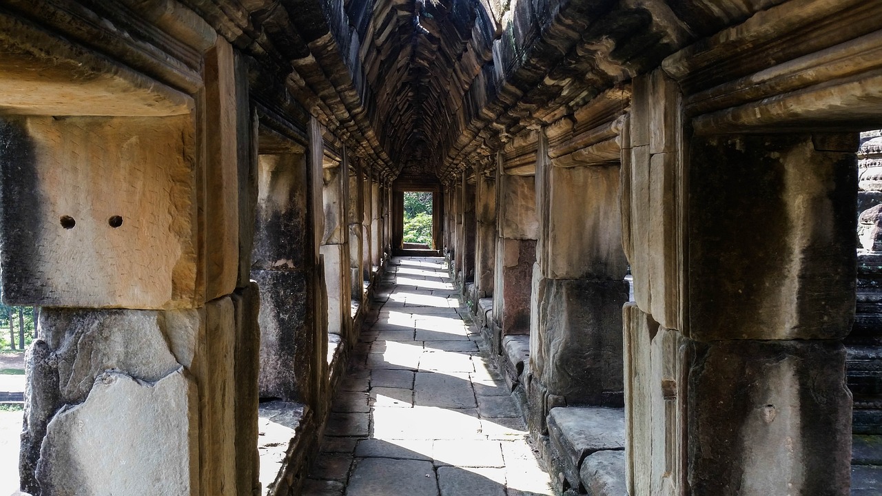 上饶古刹探秘，揭秘当地最大寺庙的千年风华